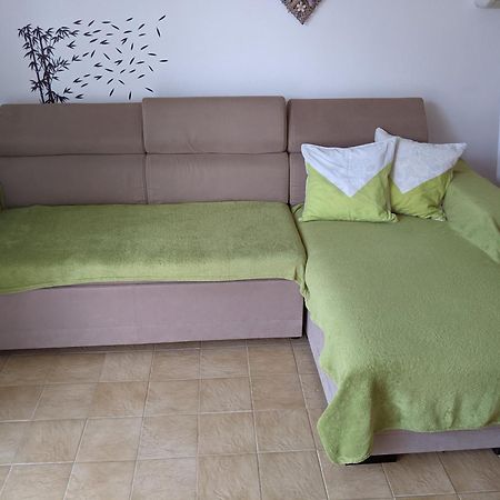 פריבלאקה Emilija Apartments Privlaka מראה חיצוני תמונה