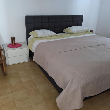 פריבלאקה Emilija Apartments Privlaka מראה חיצוני תמונה