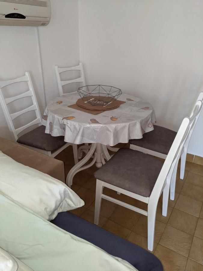 פריבלאקה Emilija Apartments Privlaka מראה חיצוני תמונה