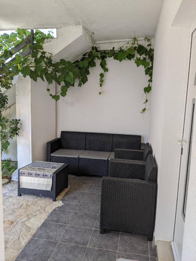 פריבלאקה Emilija Apartments Privlaka מראה חיצוני תמונה