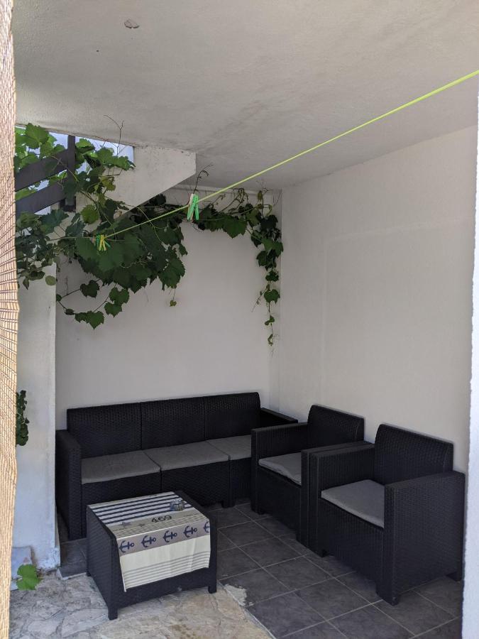 פריבלאקה Emilija Apartments Privlaka מראה חיצוני תמונה