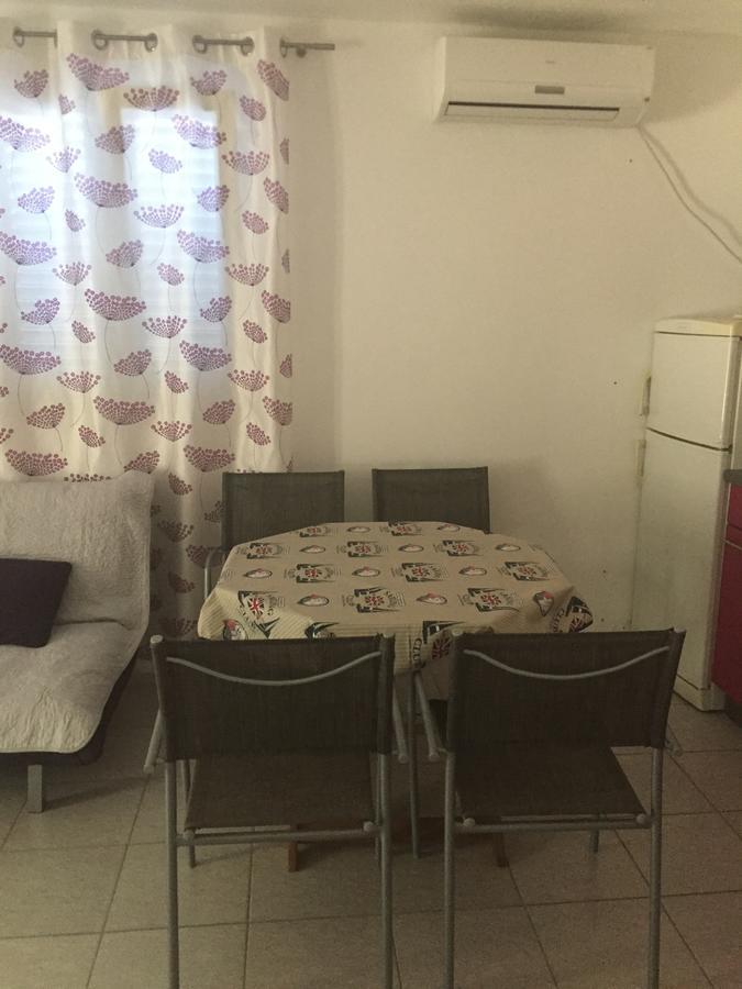פריבלאקה Emilija Apartments Privlaka מראה חיצוני תמונה